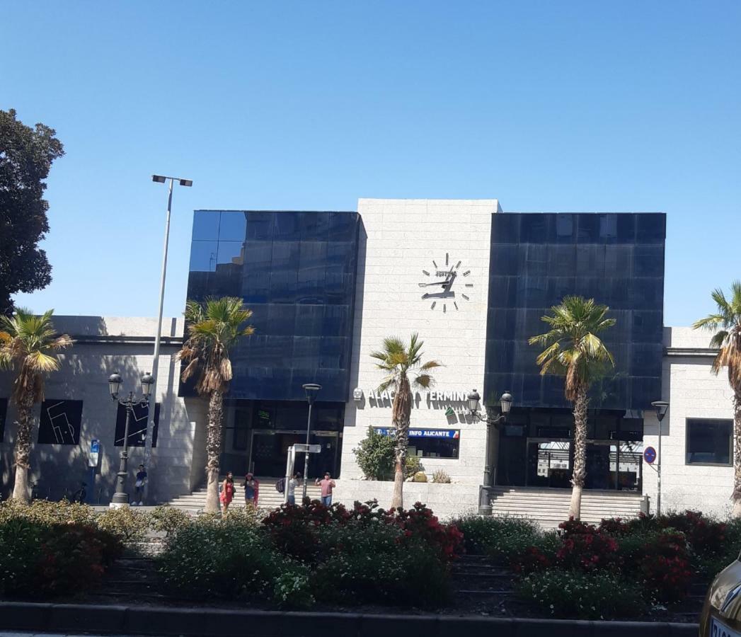 Alicante & Urban Center Екстер'єр фото